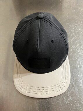 COACH Two Tone Baseball Sports Flat Cap